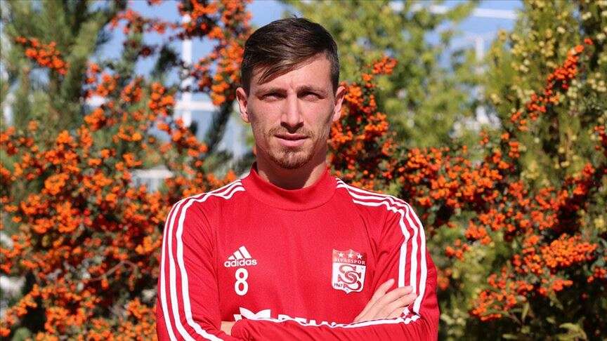 fenerbahce-mert-hakan-yandas-hakkinda-kararini-verdi