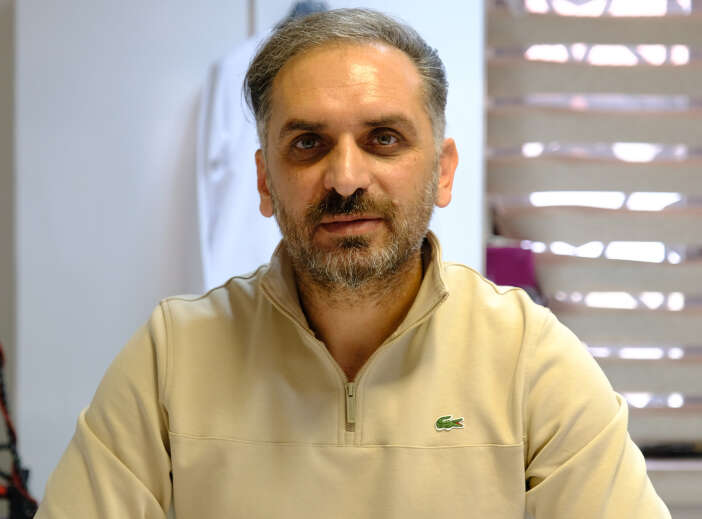 konyada-26-yillik-semazen-omer-kilic-terzi-oldu-kendi-tennuresini-dikiyor