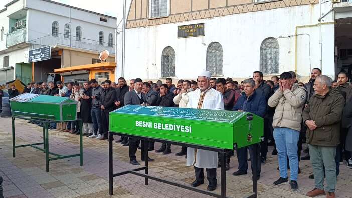 esini-ve-bacanagini-oldurdu-otelde-yakalandi