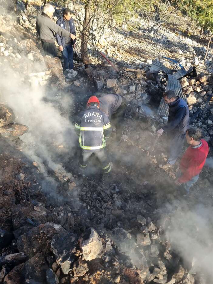 evde-cikan-yangin-yasli-kadinin-sonu-oldu-adana