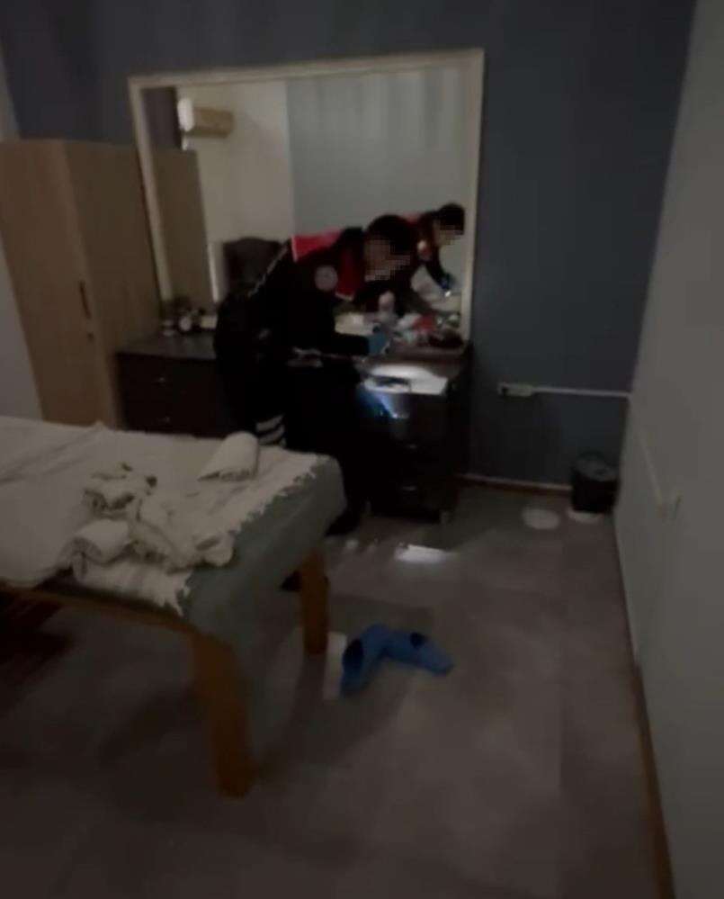 masaj-salonlarina-fuhus-operasyonu-15-kisi-gozaltinda