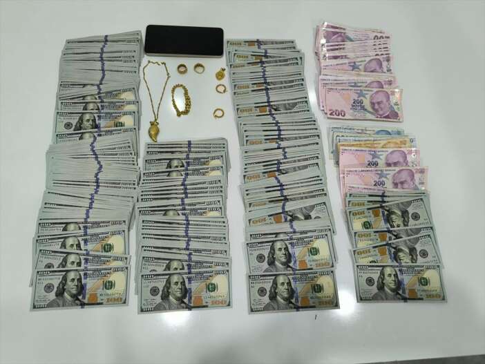 telefon-dolandiricilarindan-servet-cikti