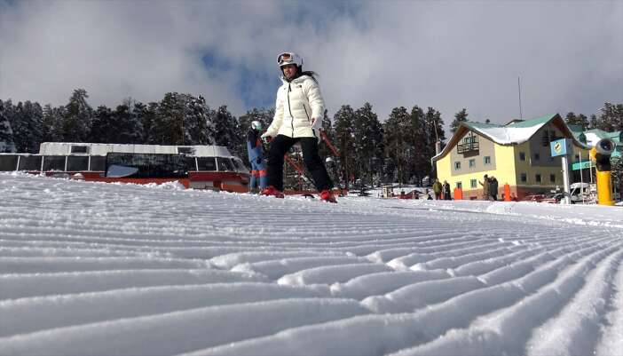 unlu-merkezlerde-kaymaya-basladilar