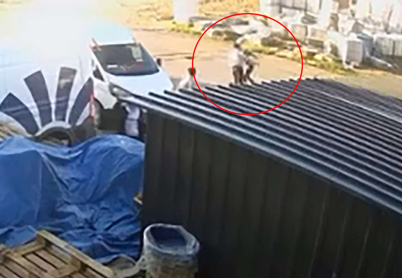 daha-19-yasindaki-genci-vahsice-oldurdu-once-dovdu-sonra-bicakladi