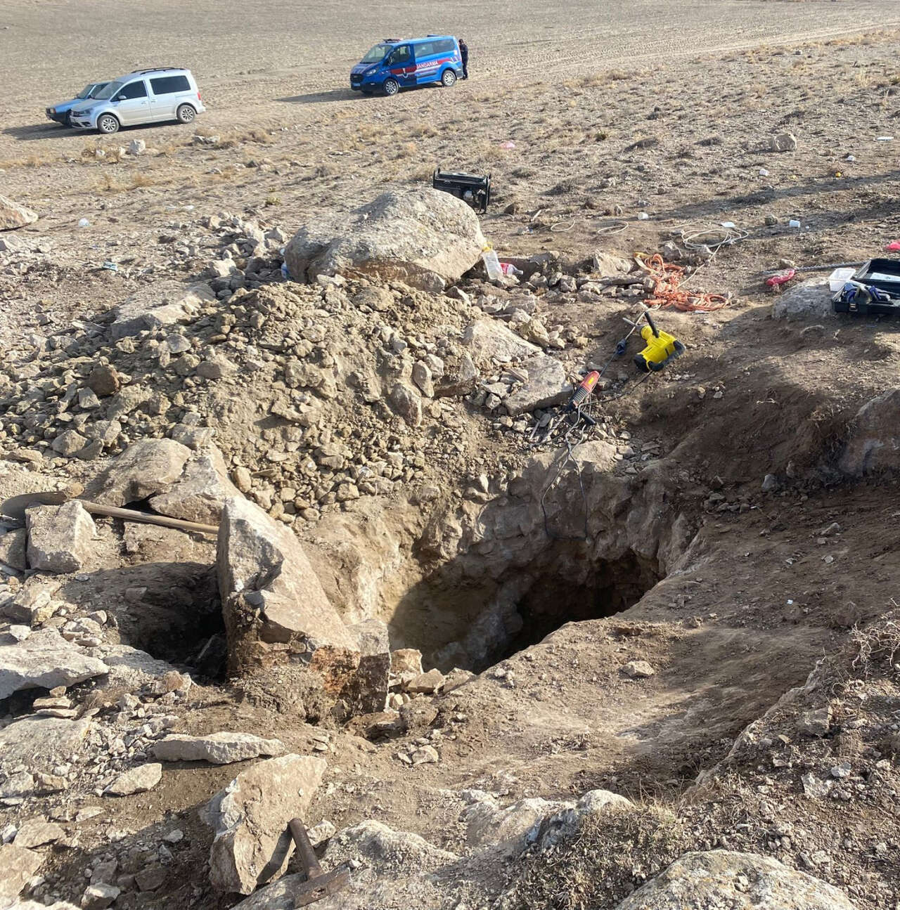 konyada-define-hayali-kisa-surdu-4-kisi-sucustu-yakalandi