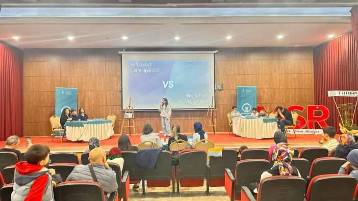 seyit-ulugulyagci-imam-hatip-ortaokulu-msr-debateste-ikinci-tura-yukseldi