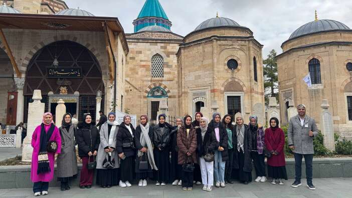 konyada-ogrenciler-seb-i-arus-rotasi-cizdi