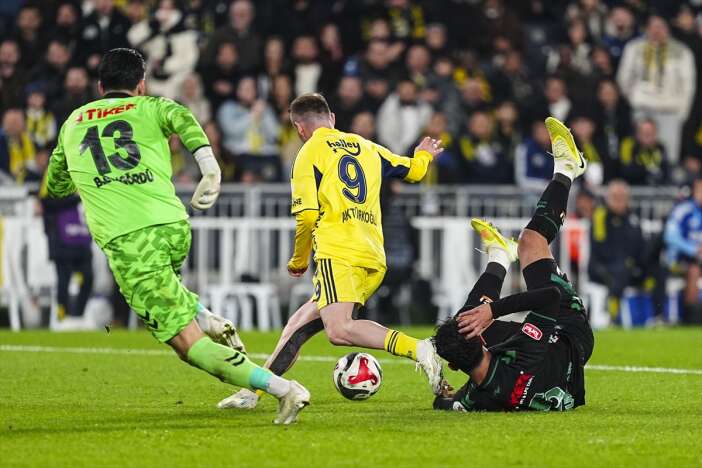 konyasporun-basinda-galibiyeti-olmayan-atan-kotu-bir-aksamdi