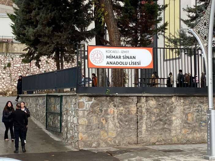 lisede-facia-15-yasindaki-ogrenci-3