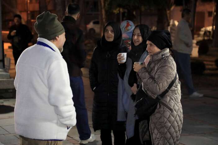 konya-gonullerin-yani-sira-insanlarin-icini-de-isitiyor