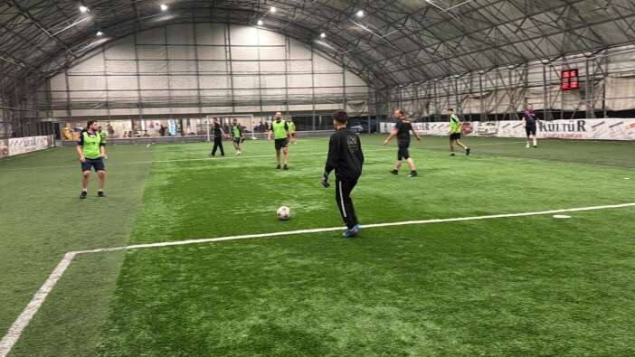 universiteli-gencin-para-kazanma-yontemi-sasirtti