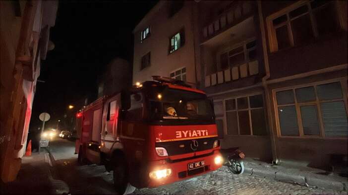 konyada-3-katli-binada-yangin-cikti