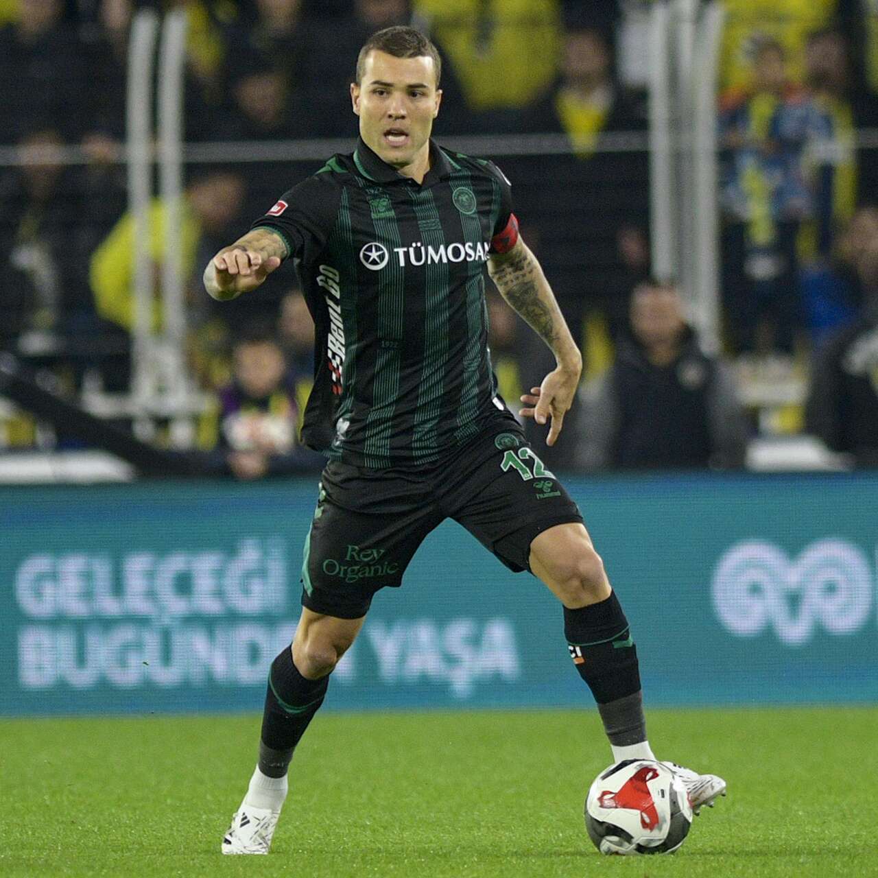 konyaspor-kaptani-guilherme-bu-kez-vergi-borclariyla-gundemde