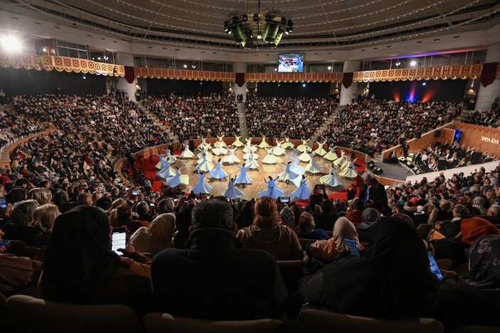 sebi-arusta-konyadan-dunyaya-huzur-ve-birlik-mesaji