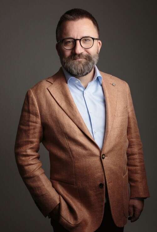 yapay-zekayla-manuel-isler-azaliyor