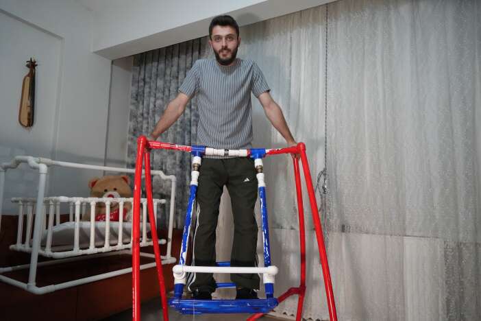 genc-girisimcinin-su-borusundan-yaptiklari-cok-tuttu-siparis-yetistiremiyor