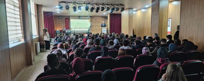 konyada-mevlanaya-ozel-siir-soleni