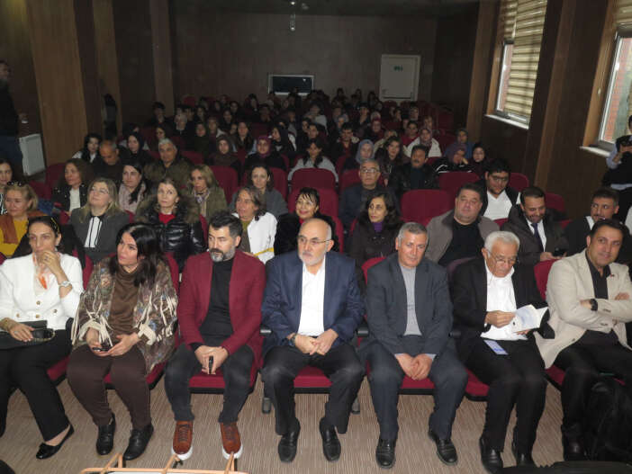 konyada-mevlanaya-ozel-siir-soleni