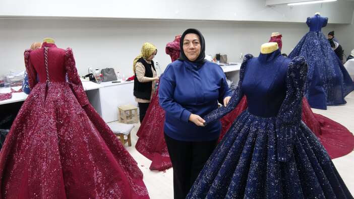 17-yil-onceki-gelinlik-tum-hayatini-degistirdi