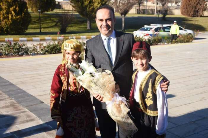 bakan-kacir-karamanda-14-bin-750-kisiye-is-kapisi-acildi