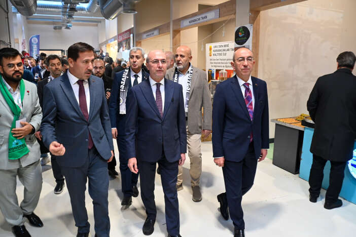 selcuklu-istanbulda-vitrine-cikti-konya-tanitim-gunleri