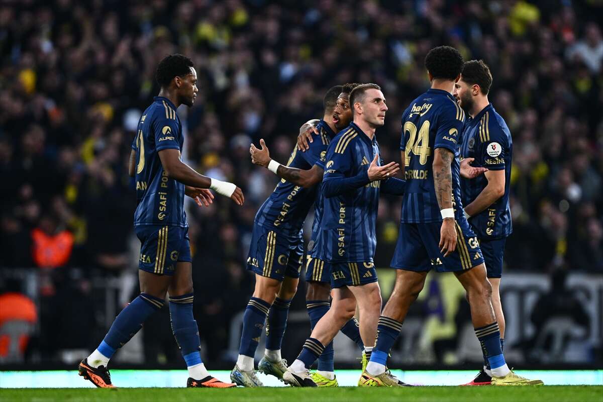 fenerbahce-liderlige-yukseldi-3-puan-3-golle-geldi