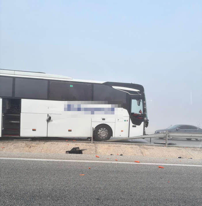 konyada-sis-biri-otobus-6-aracin-karistigi-kazaya-neden-oldu