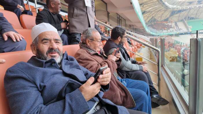 konyaspor-bugunku-macta-cok-ozel-misafirleri-agirladi