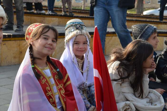 turk-dunyasi-konyada-bulustu