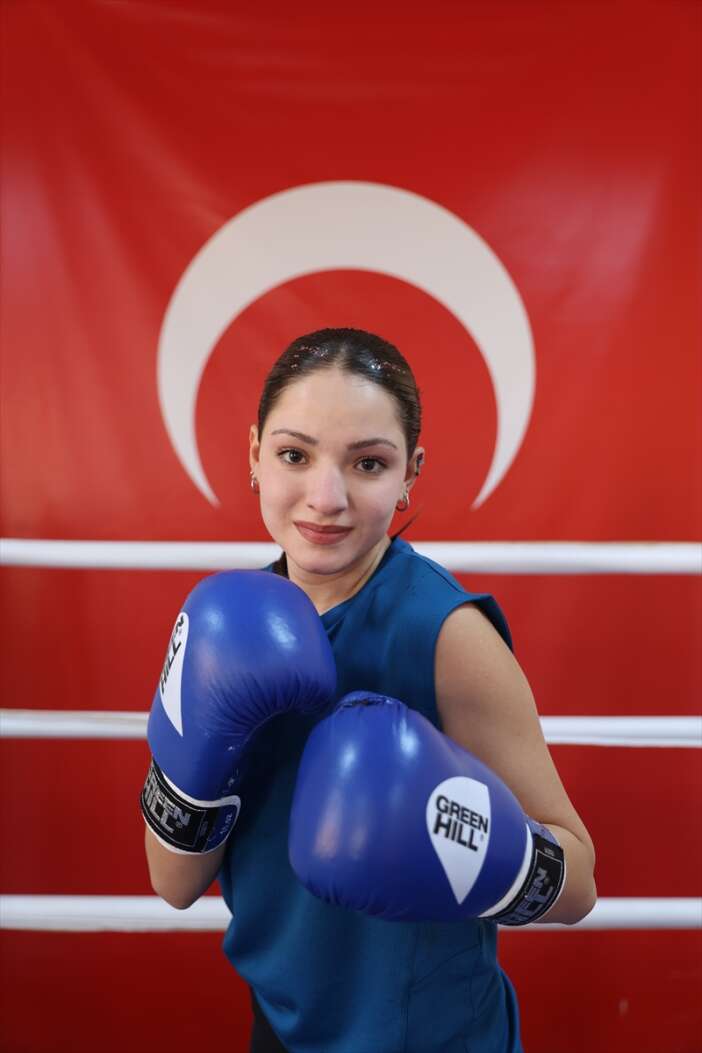 babasinin-zoruyla-basladigi-boksta-turkiye-sampiyonu-oldu