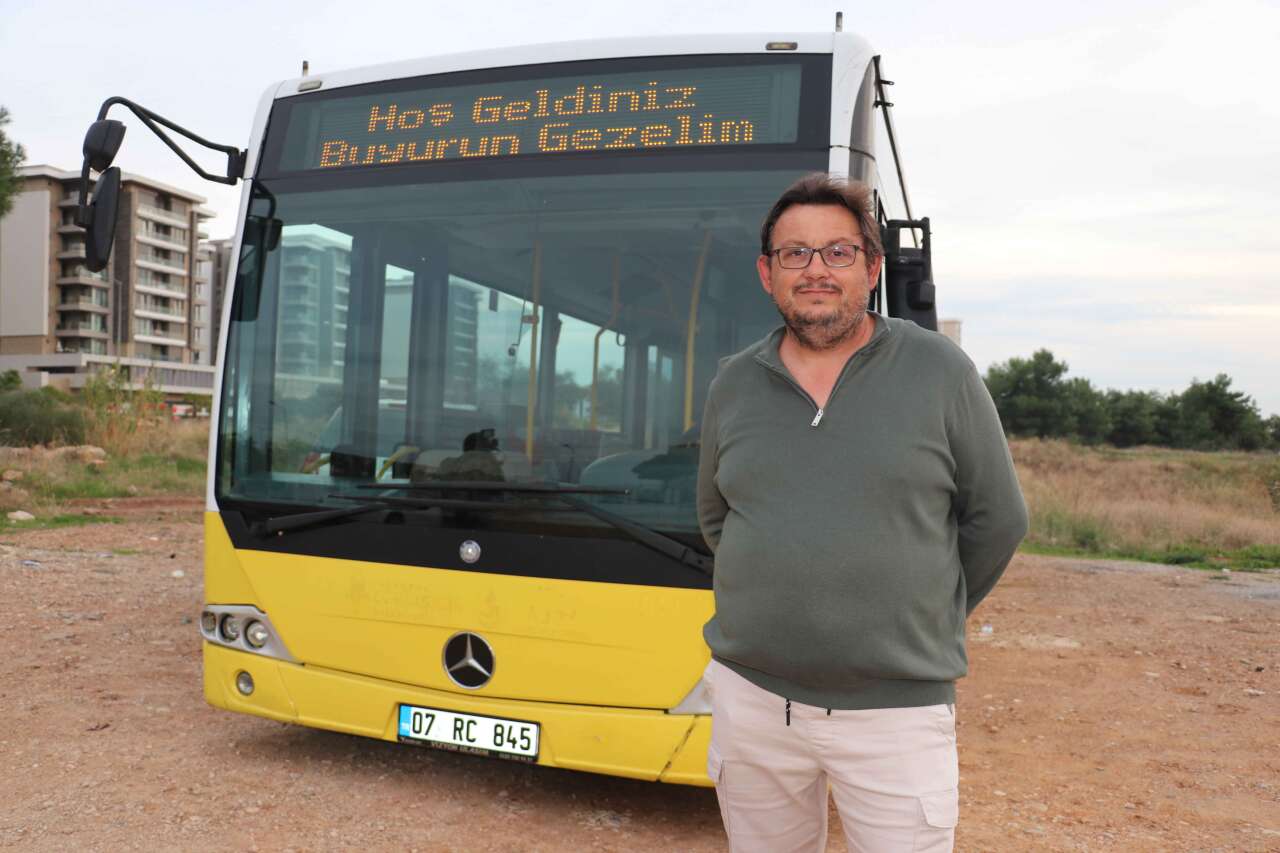 belediye-otobusu-satin-aldi-komsularini-gezdiriyor