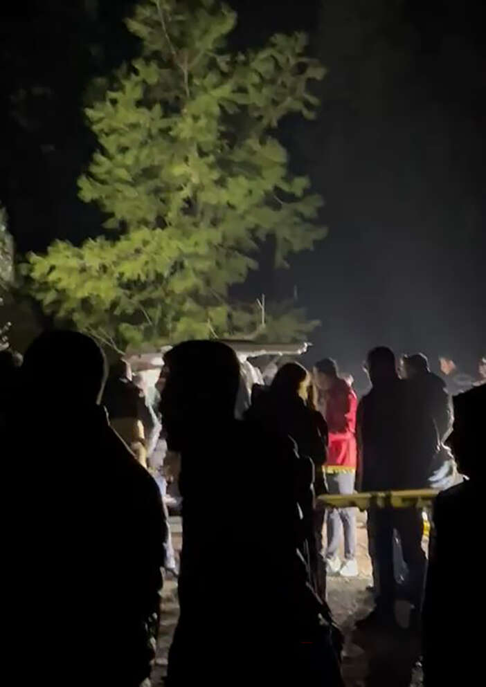 biri-19-digeri-17-yasinda-mezarlikta-cansiz-bedenleri-bulundu