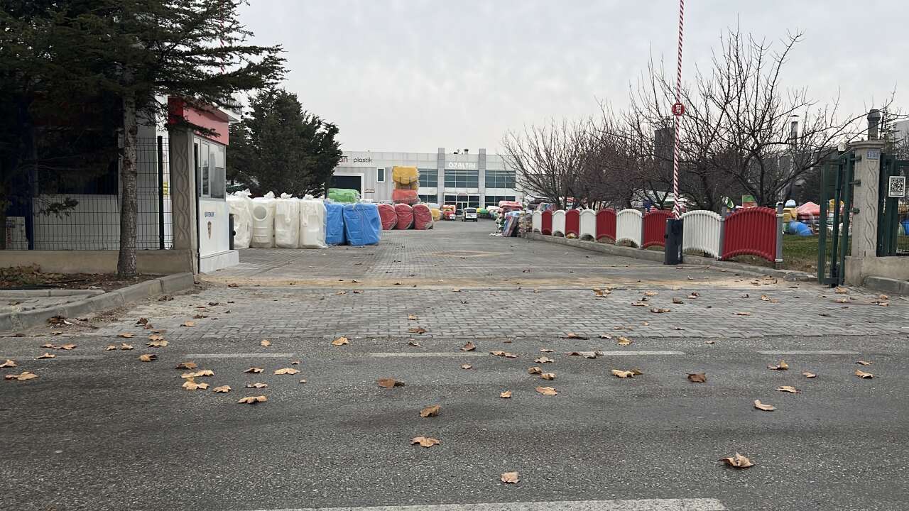 konyada-feci-is-kazasi-forkliftin-onune-dusen-isci-kurtarilamadi