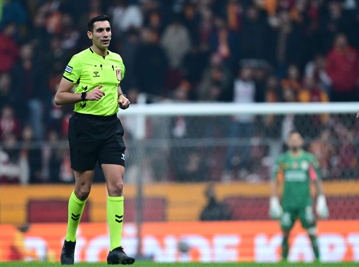 galatasaray-maci-sonrasi-dikkat-ceken-hakem-itirafi-bize-soylemisti