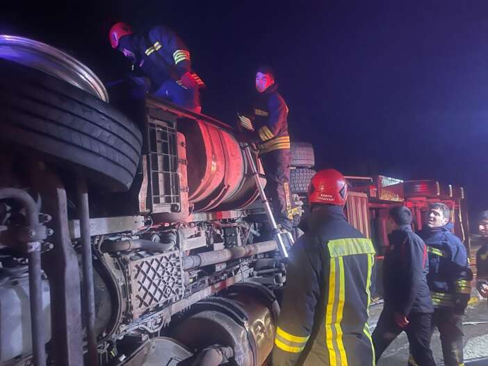 konya-ankara-yolunu-kapatan-kaza-2-yarali-var