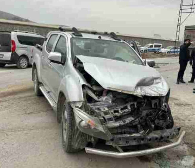 konyada-tir-kamyonetle-carpisti-surucu-agir-yarali