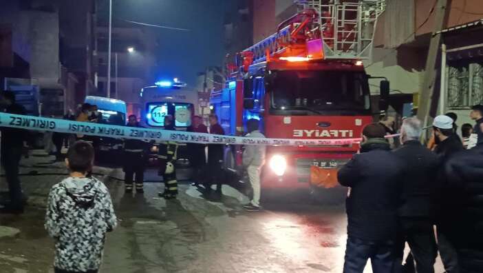 yangin-faciasi-yatalak-hastayi-hayattan-kopardi