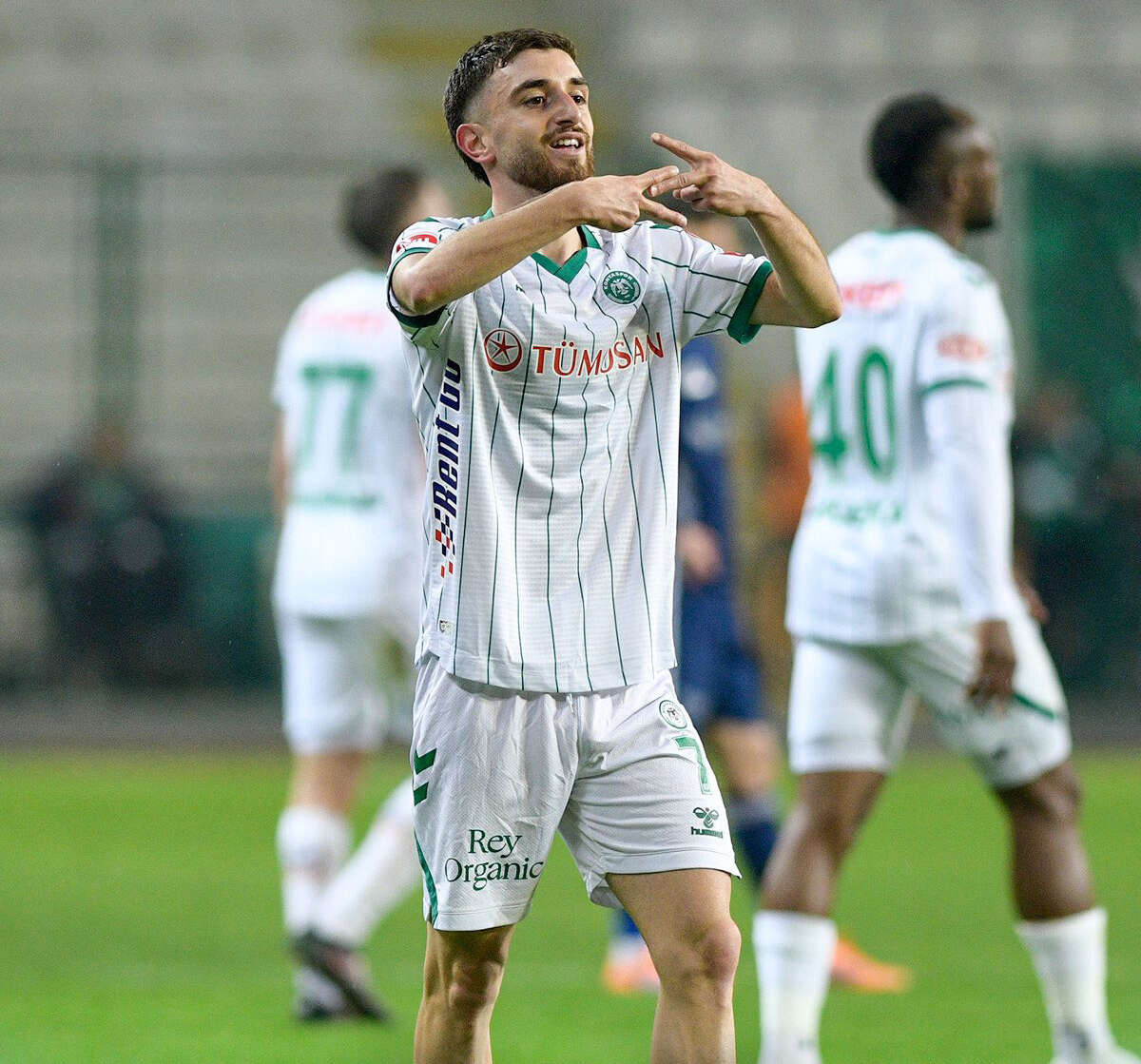 konyaspor-gelenegi-surdurdu-antalyasporu-1987den-beri-ayni-skorla-yeniyor