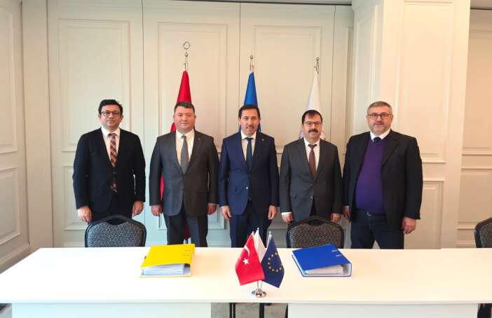 konyaya-kuraklik-ve-obruk-riski-icin-28-milyon-tl-geliyor