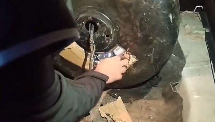 durdurulan-otomobil-elektronik-deposu-cikti