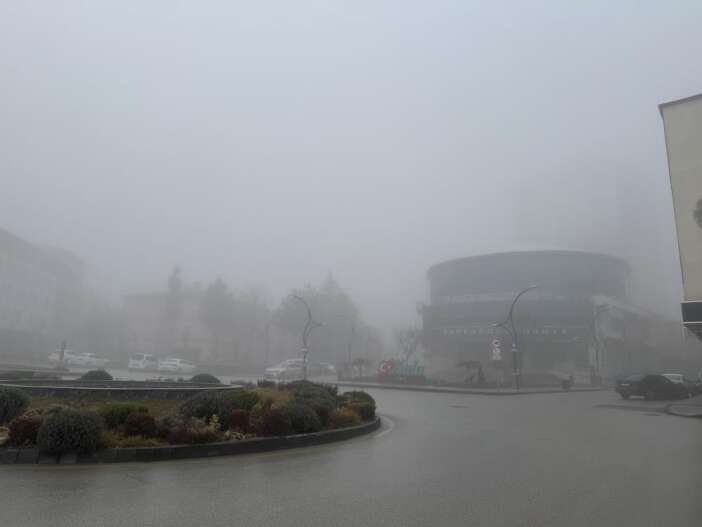 konya-ankara-yolunda-sis-trafigi-felc-etti