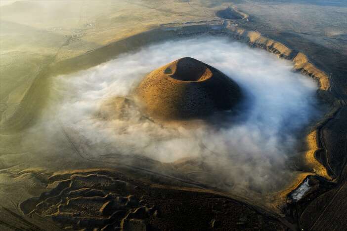 dunyanin-konyadaki-doga-harikasinda-sisle-gelen-gorsel-solen-meke-golu