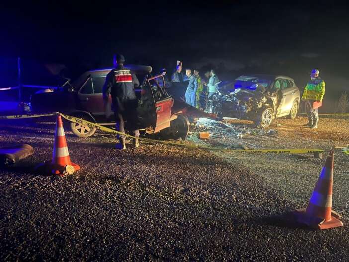 ayni-aileden-3-kisi-kazada-hayatini-kaybetti