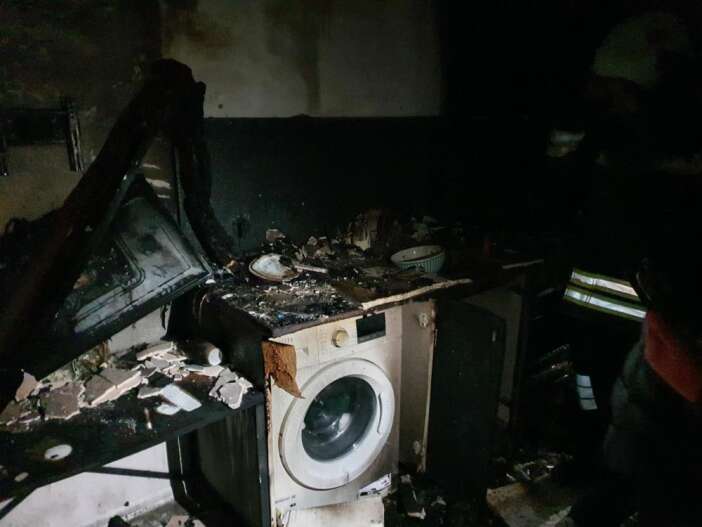 rezidansta-patlama-sonrasi-yangin-cikti