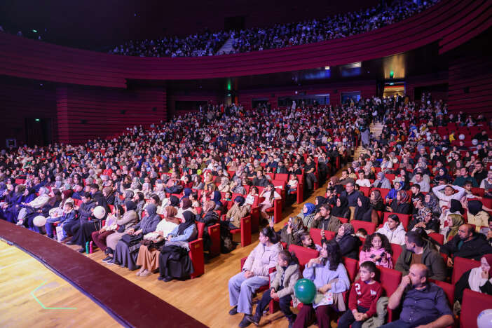 selcuklunun-sivlilik-cocuk-bayrami-rekor-katilimla-suruyor