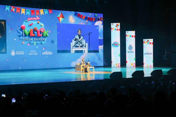 selcuklunun-sivlilik-cocuk-bayrami-rekor-katilimla-suruyor