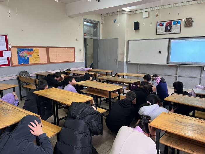 tatbikat-gercegi-aratmadi-konyada-afetlere-hazir-nesiller-yetisiyor