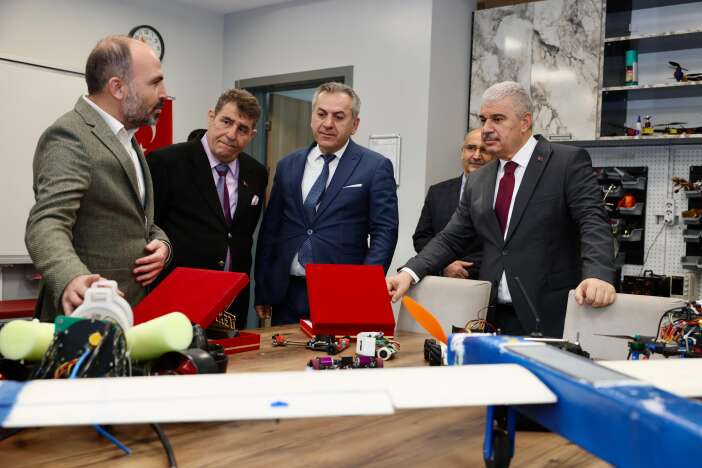 vali-akin-konyanin-lider-ihlsinde