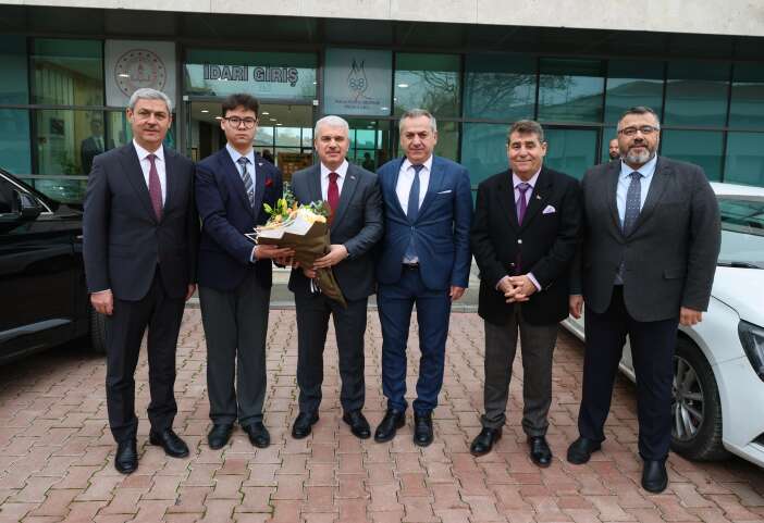 vali-akin-konyanin-lider-ihlsinde