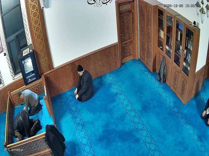 emekli-imam-nejdet-kuran-camide-namaz-kilarken-can-verdi